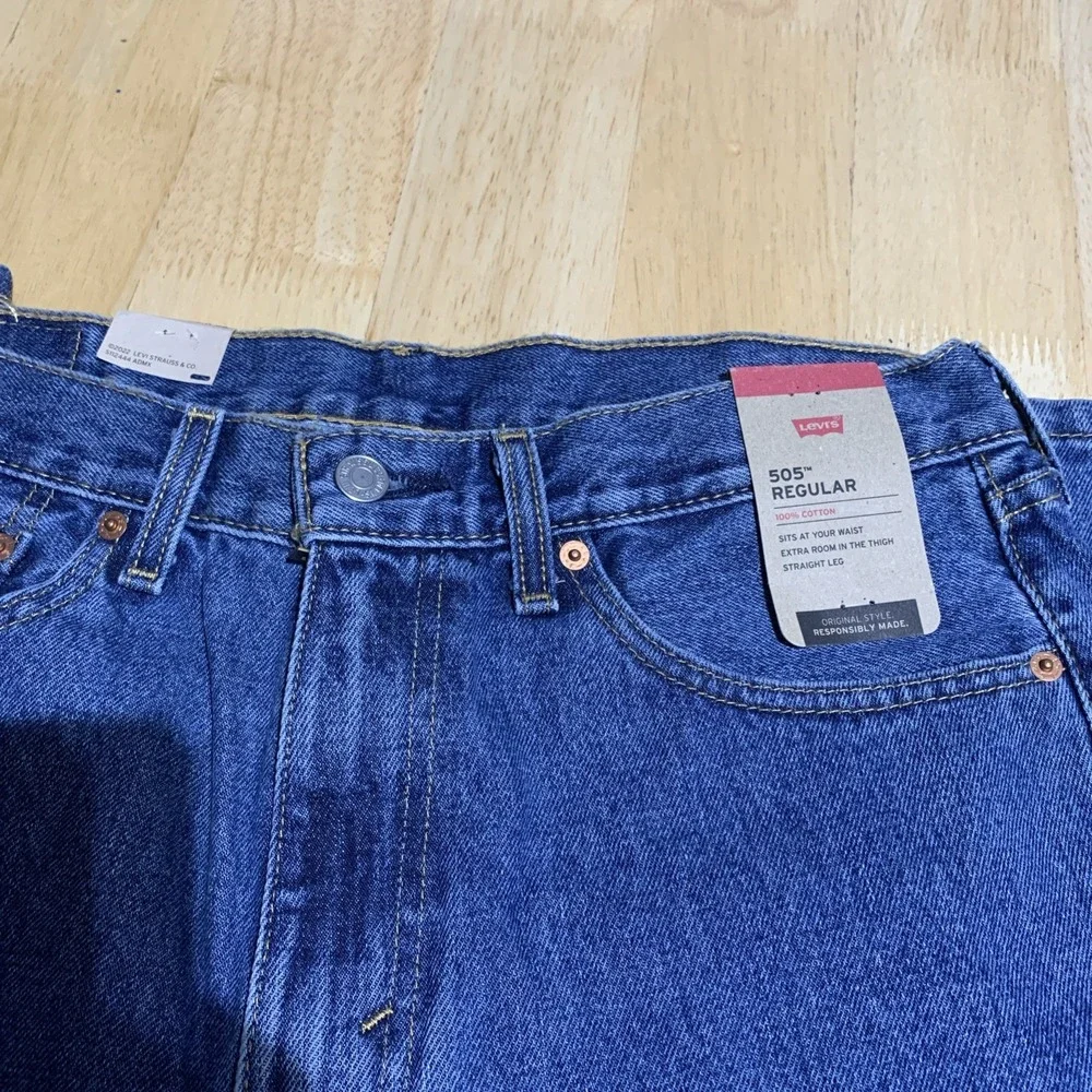 Levis 505 Jeans Mens Size 33x32 Regular Fit Straight Leg‎ 100% Cotton